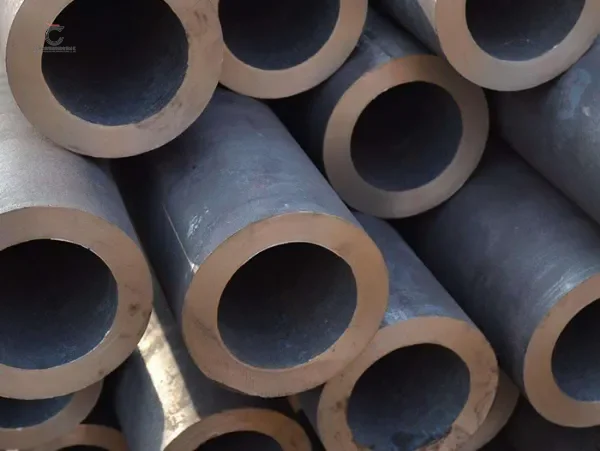 advantages of hot rolled seamless steel pipe